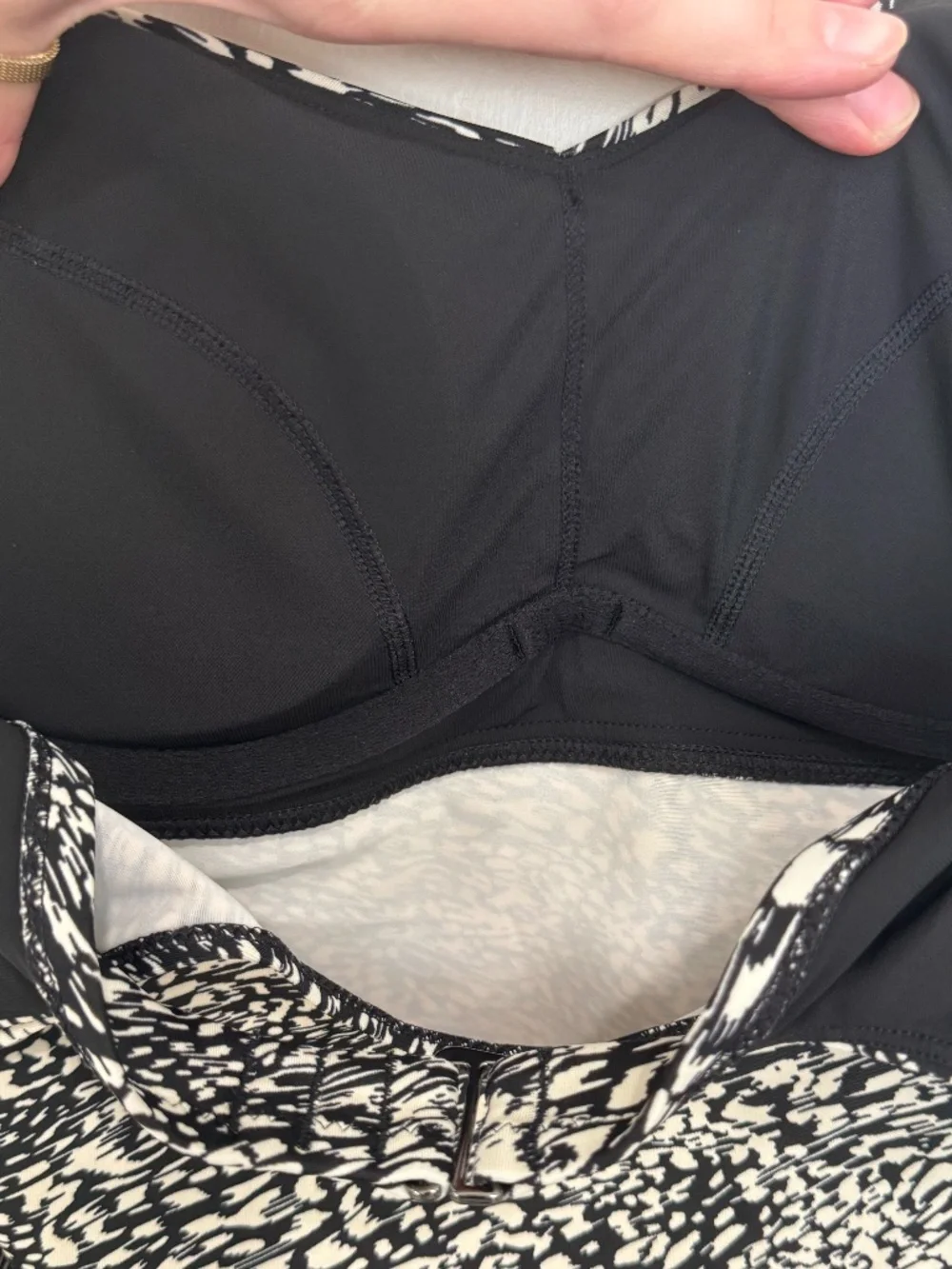 Athleta Bondi Bra Cup Tankini Top In Animalia Sea Salt Print 36 B/C Swimwear - Picture 8 of 9